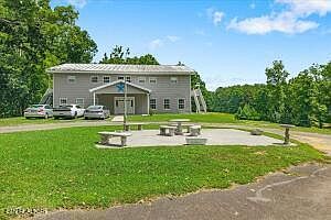 3rd image of 359 County Road 475