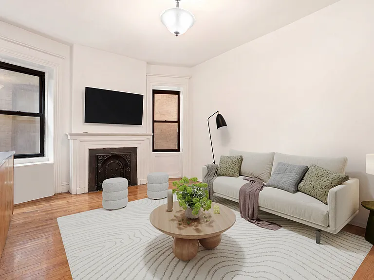 342 W 56th St #4C — Photo 3