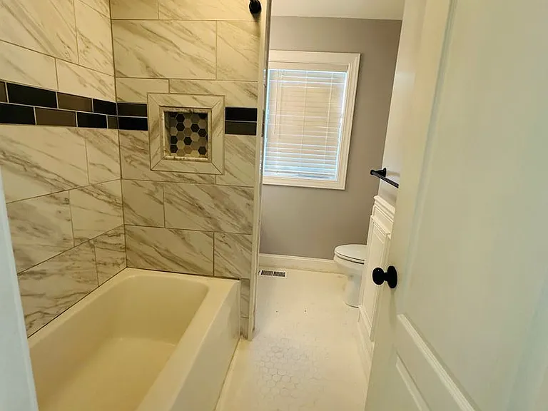 602 W Glenwood Ave — Photo 6
