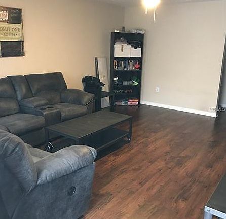2nd image of 426 Belvedere Way