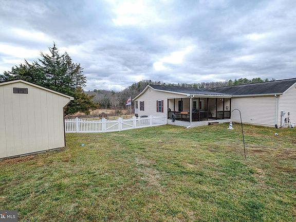 5th image of 446 Cedar Mountain Ln