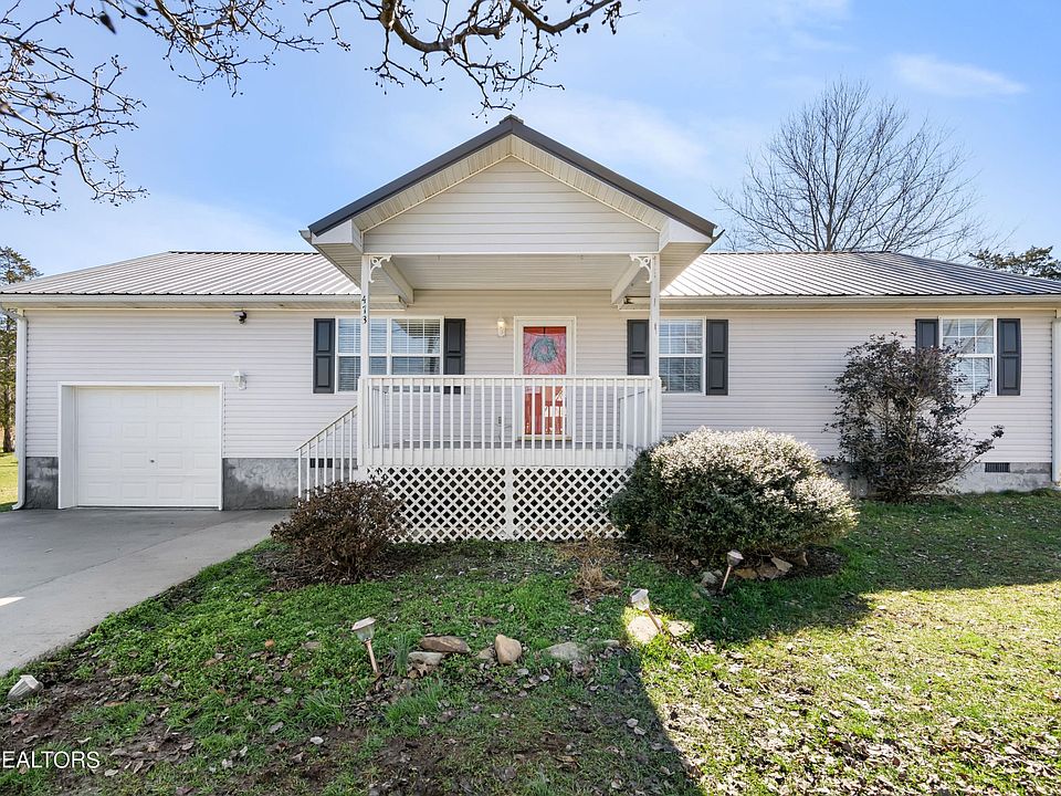 1st image of 473 Clover Cir