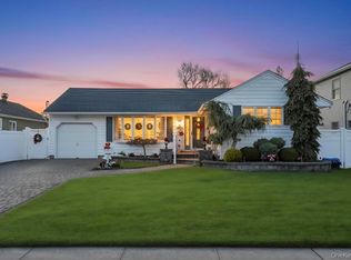 60 Essex Road, Bethpage, NY 11714