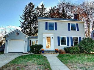36 Betsey Williams Dr, Cranston, RI 02905