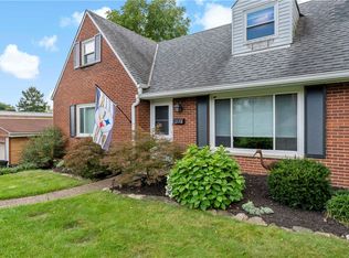 1238 Lakemont Dr, Pittsburgh, PA 15243