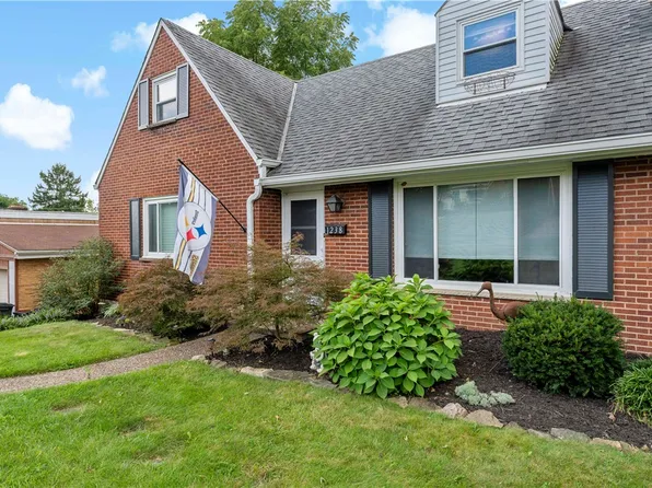 1238 Lakemont Dr, Pittsburgh, PA 15243