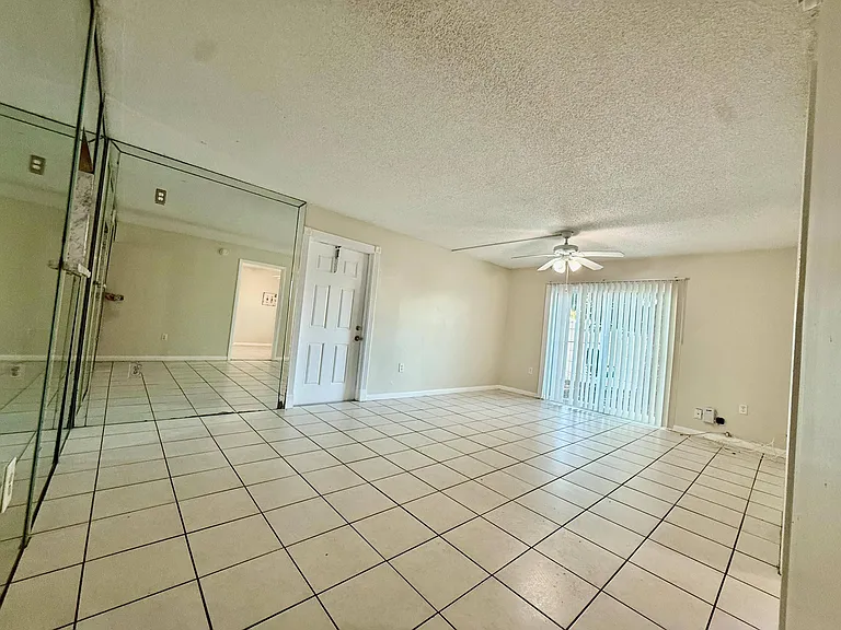 700 SW 81st Ave #1A — Photo 8