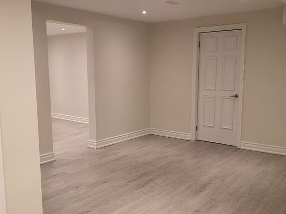 3rd image of 46 Willowbrook Rd