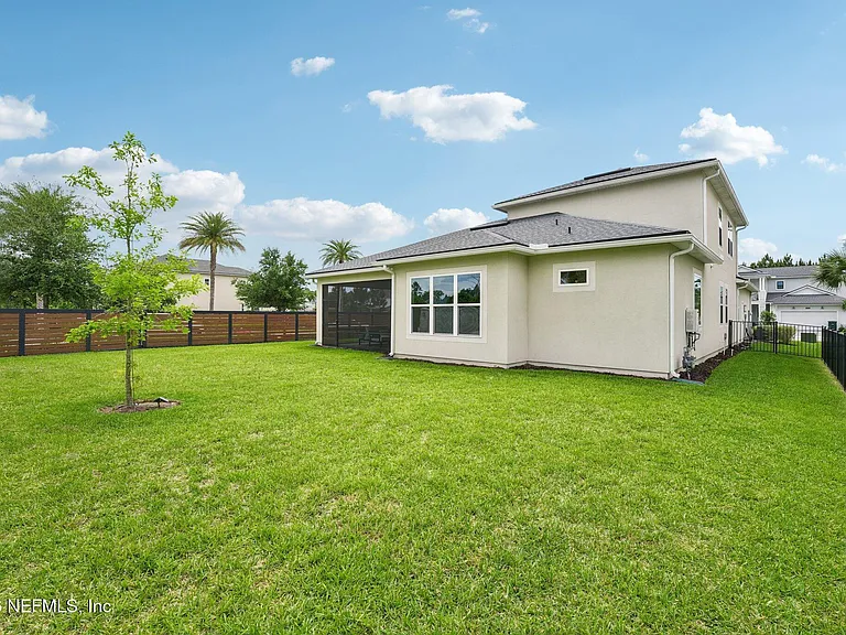 10223 Silverbrook Trl — Photo 46