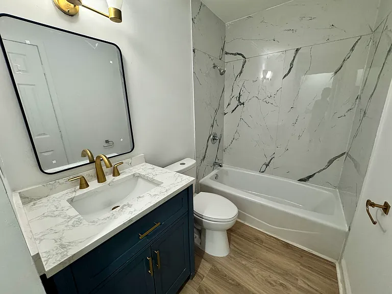 410 Lynn Rd — Photo 6