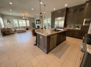 117 Cruiser, Irvine, CA 92618