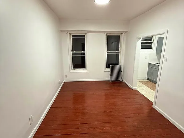 212 Pennsylvania Ave #3 — Photo 1