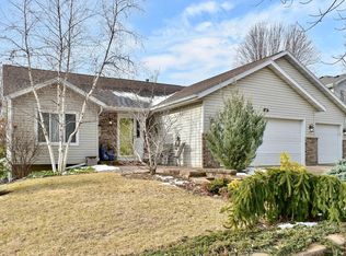 3306 Oxford Ln NW, Rochester, MN 55901