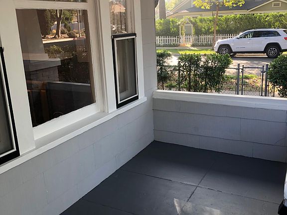 3rd image of 1882 N Los Robles Ave