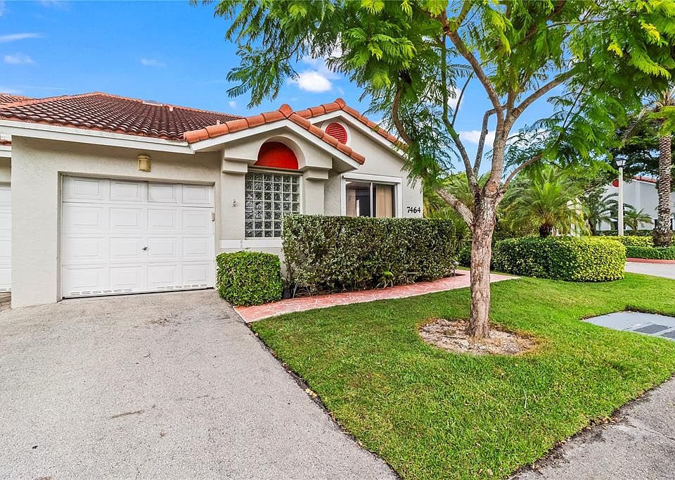 1st image of 7464 Pinewalk Dr S
