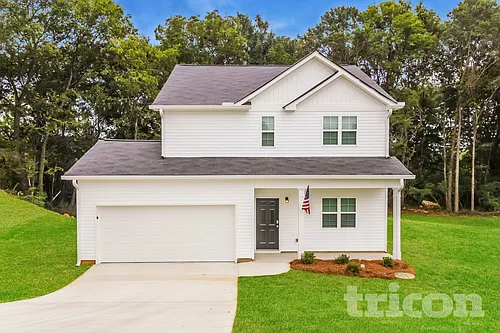 114 Highland Dr Photo 1