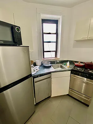 Rented by Douglas Elliman | media 4