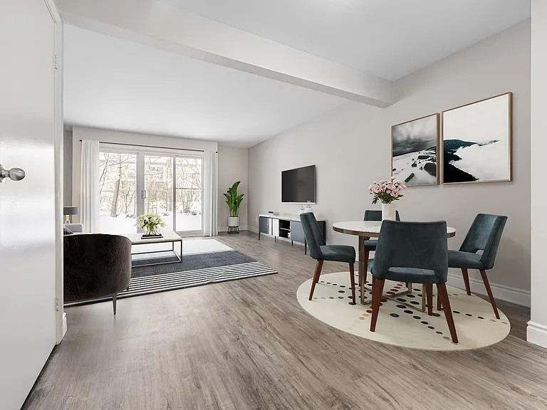 850 Wonderland Rd S #870 — Photo 3