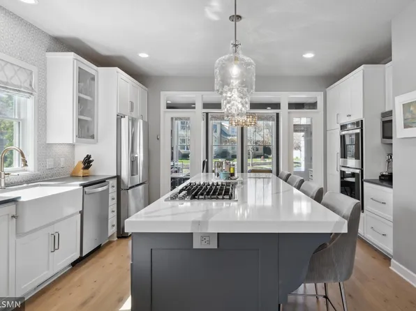 196 Pine Hollow Grn, Stillwater, MN 55082