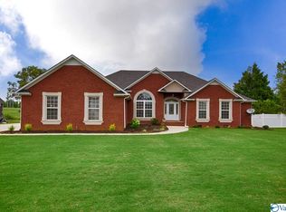 27611 Juanita Dr, Athens, AL 35613