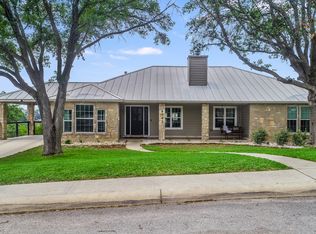 8102 Cedar Vista Dr, San Antonio, TX 78255