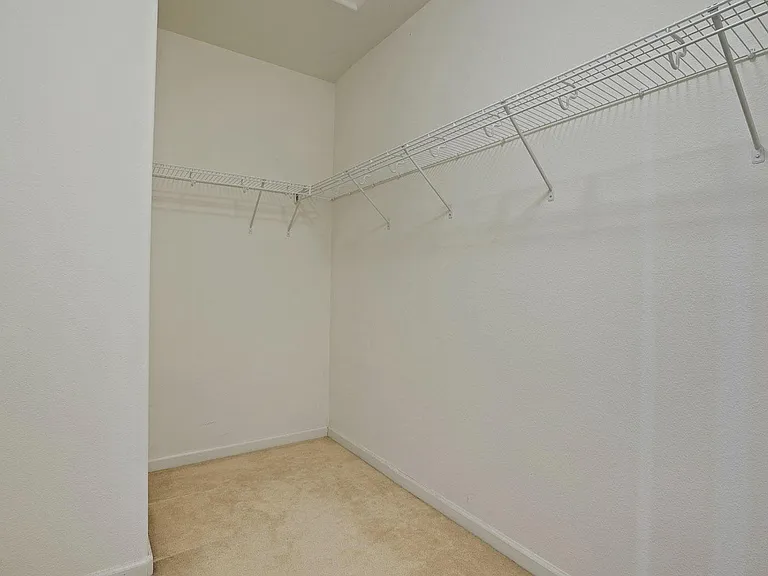 2390 Gibralter Ln — Photo 19