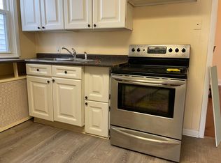 27 Lincoln Ave, Albany, NY 12206