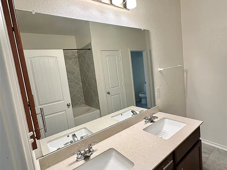 18900 Lady Bird Johnson St — Photo 16