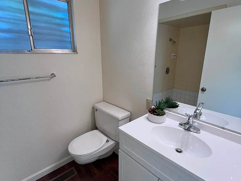 1528 Goldenwood Dr — Photo 11