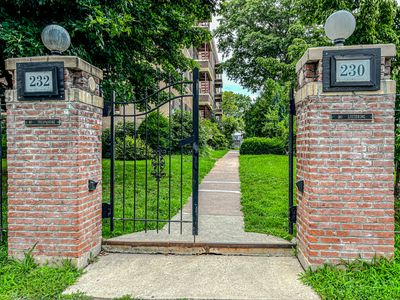 230 Farmington Avenue APT F1, Hartford, CT, 06105