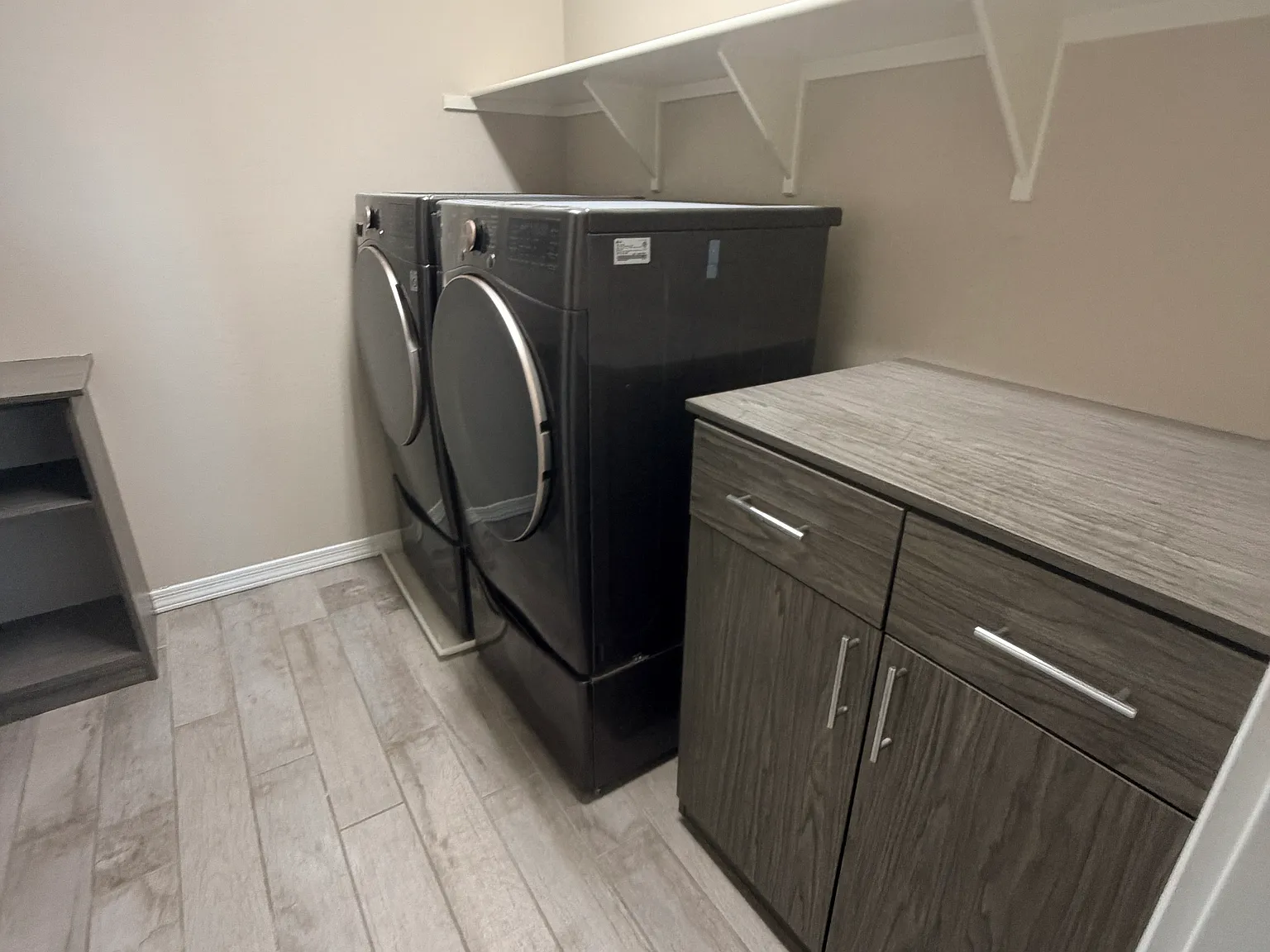 5 bed, 3.5 bath, 3056 sqft, $2,900 — Photo 4