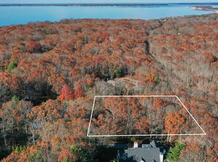 2736 Deerfield Rd, Sag Harbor, NY 11963