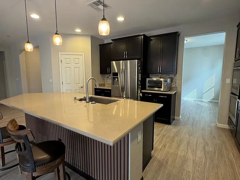 800 Valencia Ct — Photo 27