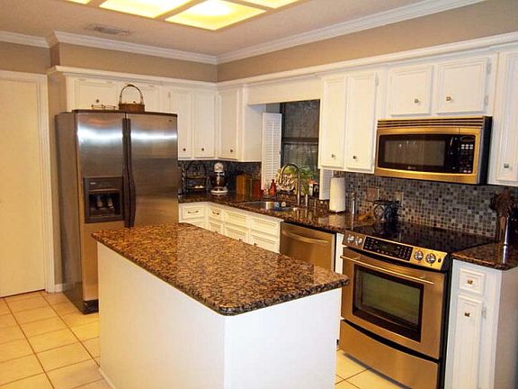 2nd image of 119 Strawberry Dr