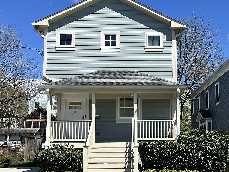 1947 N Dinwiddie St — Photo 4
