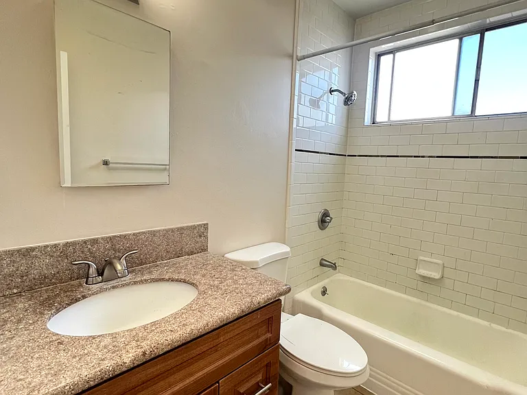2637 Centinela Ave — Photo 25