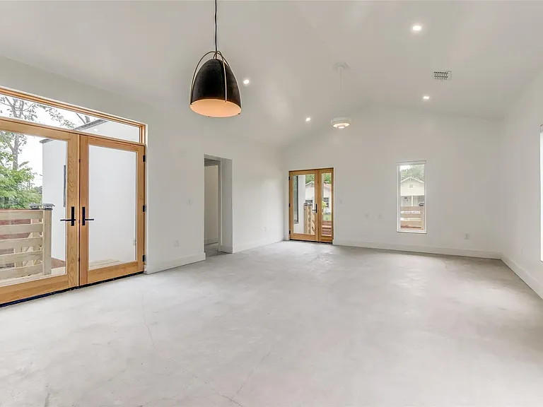 2901 Birmingham Ave — Photo 14