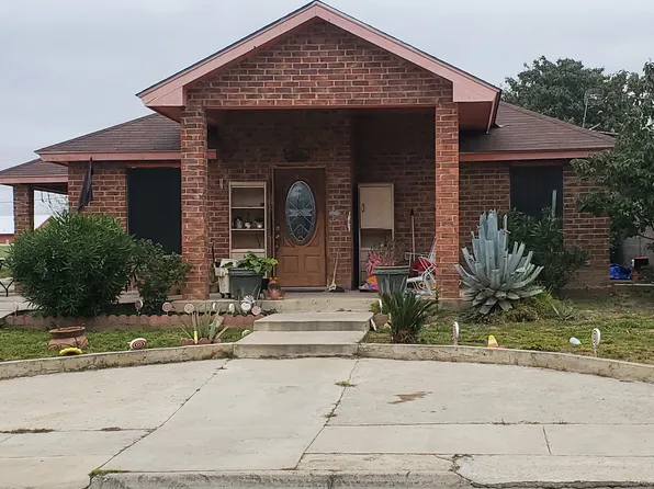 3801 Sunflower Ave, Laredo, TX 78046