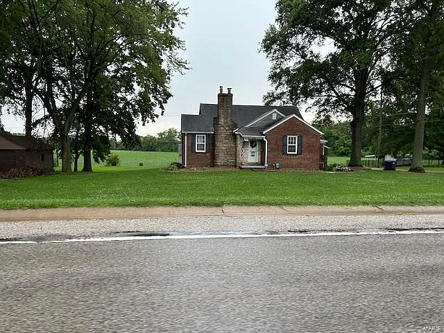 1501 Mascoutah Ave photo 1