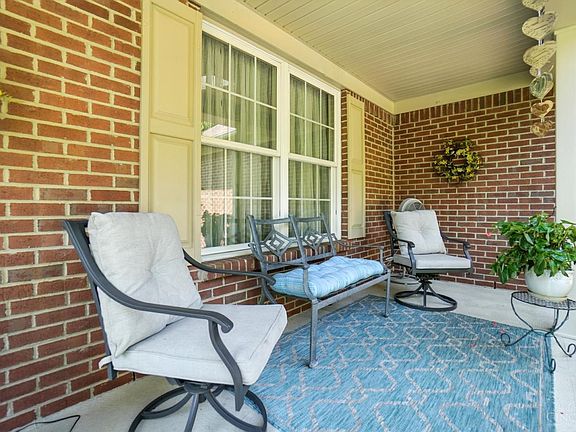 4th image of 1788 Heritage Woods Dr