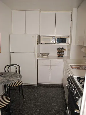 Sold by Sotheby's International Realty | media 7