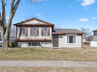 28622 Burning Tree Ln, Romulus, MI 48174