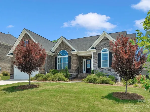 10885 Greenvale Dr, Harrisburg, NC 28075