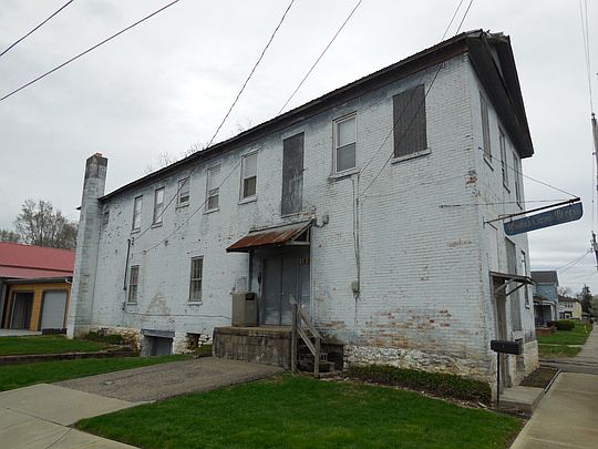 1st image of 107 W Broadway St