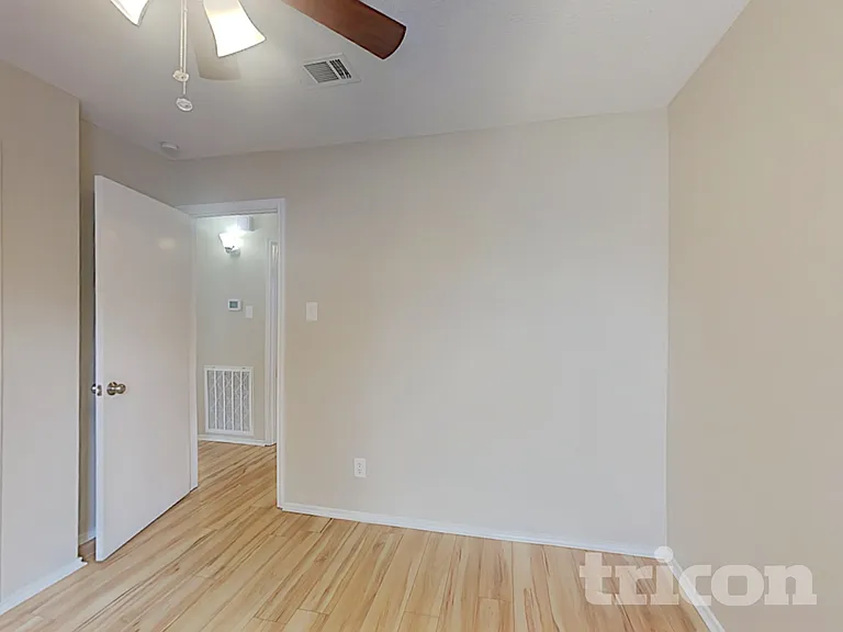 2033 Feather Ln — Photo 13