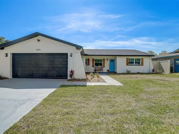 8574 Denise Dr E, Seminole, FL 33777