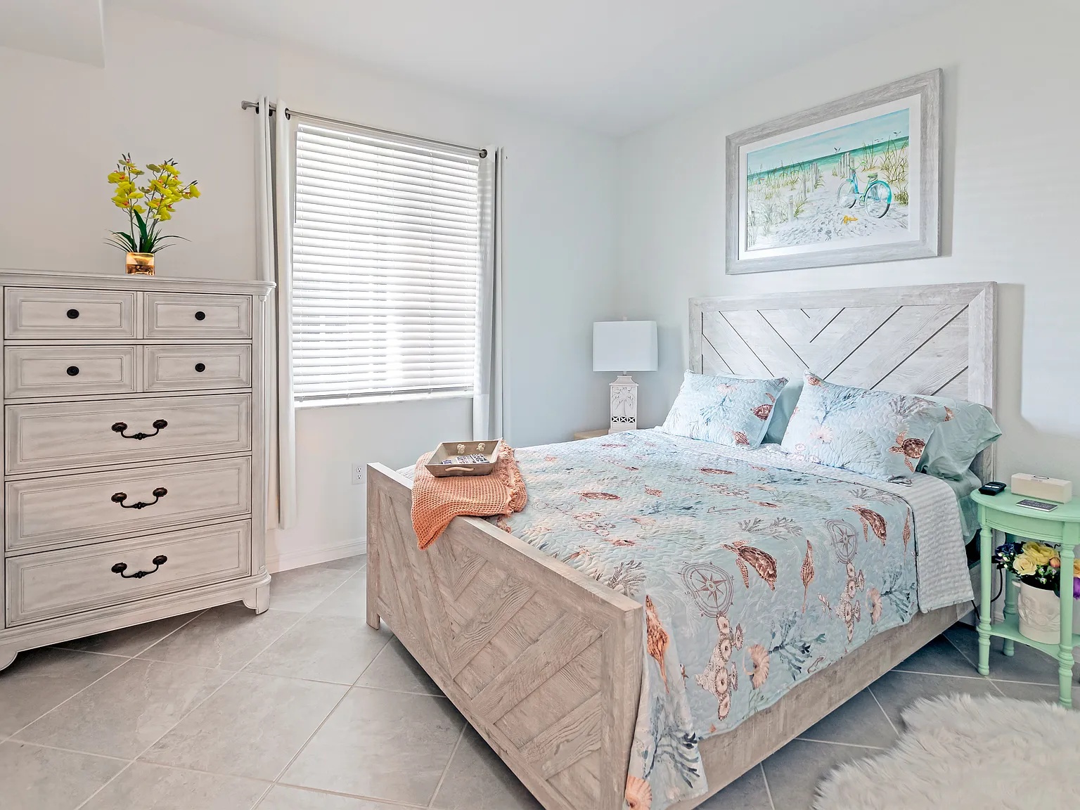 2 bed, 1200 sqft, $2,500 — Photo 4