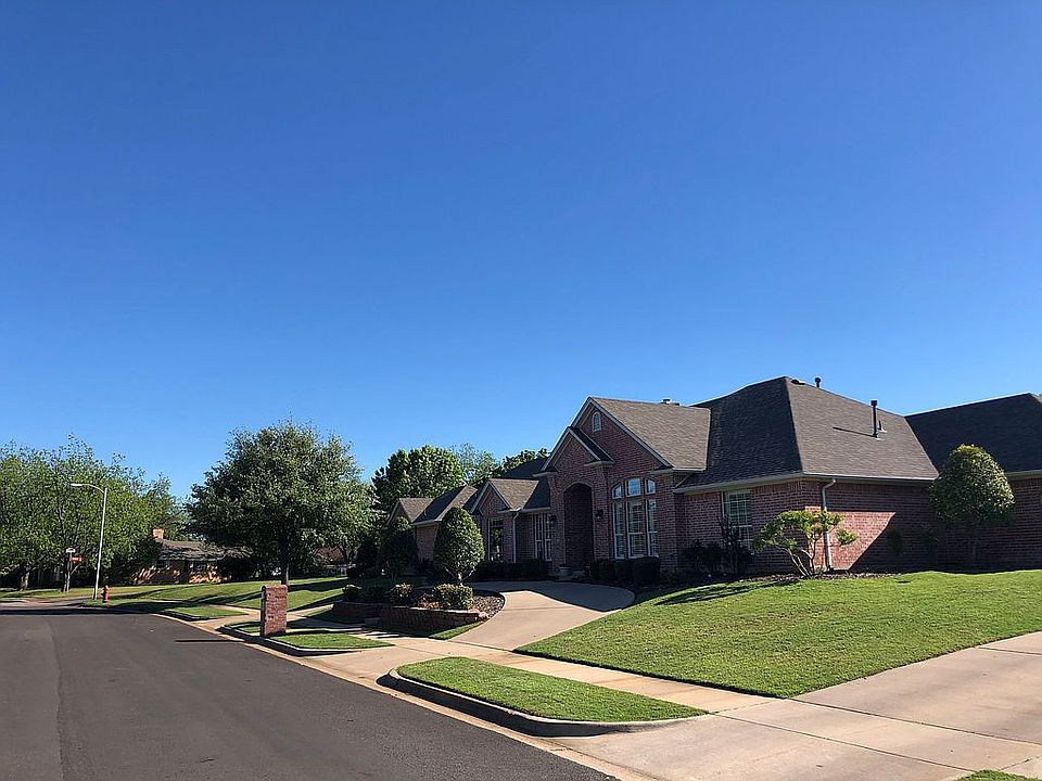 2nd image of 1704 Dickerson Dr