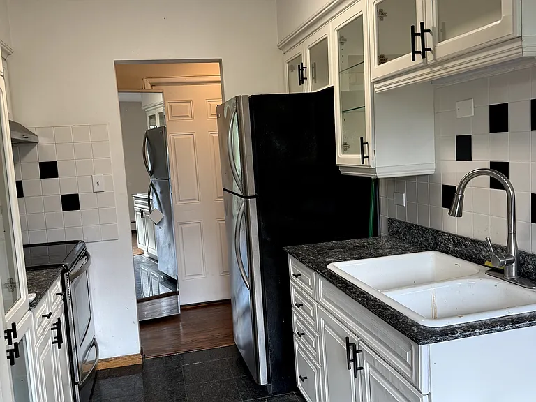 7120 N Sheridan Rd #407 — Photo 1