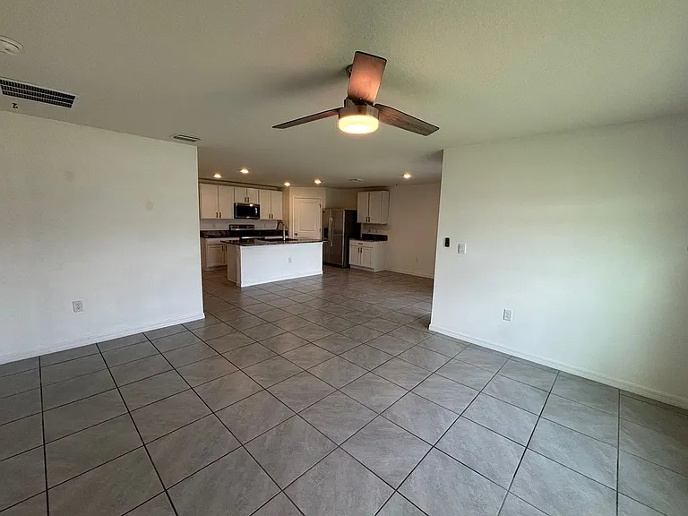 8940 SW 50th Ter — Photo 17